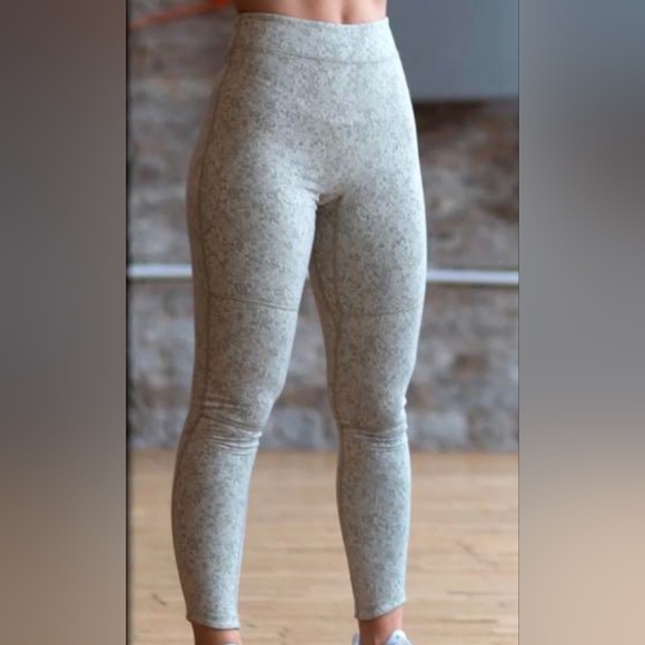 MED. GYMSHARK - Picture 13 of 13